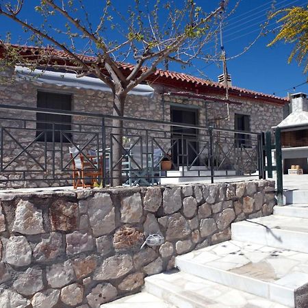 Traditional House Kakopetra นาฟปลิโอ ภายนอก รูปภาพ