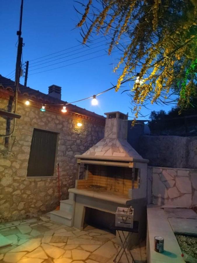 Traditional House Kakopetra นาฟปลิโอ ภายนอก รูปภาพ