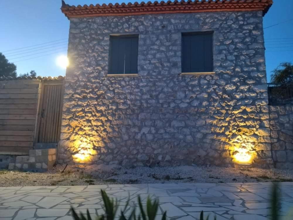 Traditional House Kakopetra นาฟปลิโอ ภายนอก รูปภาพ