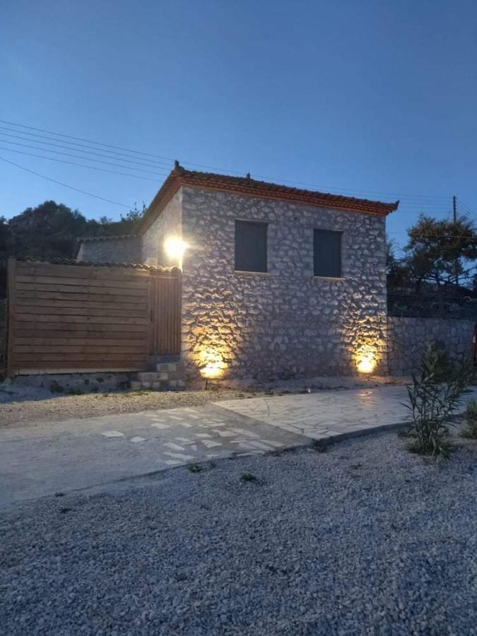 Traditional House Kakopetra นาฟปลิโอ ภายนอก รูปภาพ
